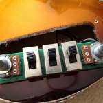 コンパネの化粧:Hofner Ignition Bass