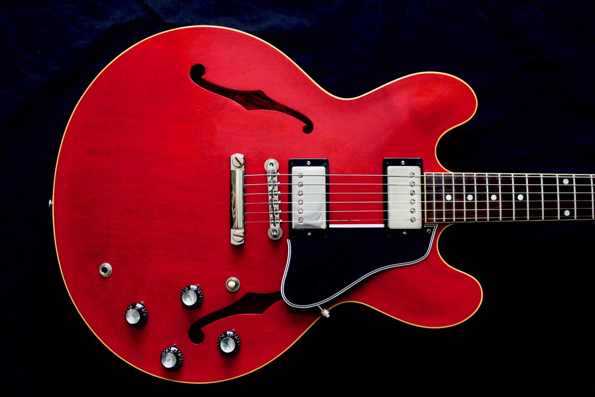 GibsonES-335コピーモデル ライトレリック仕様新品テスト済みgood‼️ GibsonES-335コピーモデル ライトレリック仕様新品テスト済みgood‼️